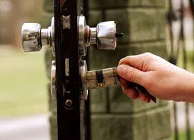 Golden Locksmith Services Rosemount, MN 651-317-3423 - 13-Re-Key-Locks