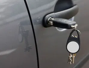Golden Locksmith Services Rosemount, MN 651-317-3423 Golden Locksmith Services Rosemount, MN 651-317-3423 - 21-Unlock-Car
